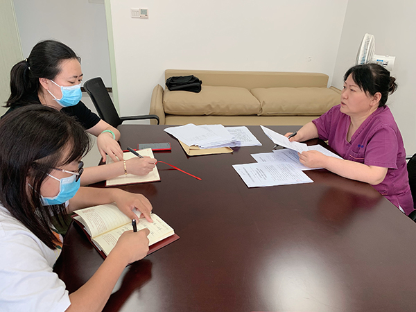 会前-支委会照片.jpg 会前-支委会照片.jpg