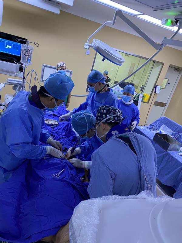 股动脉穿刺置管.jpg 股动脉穿刺置管.jpg