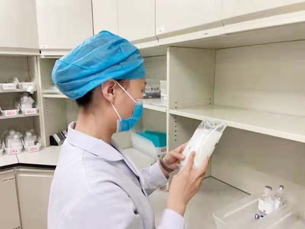 刘桂平工作.jpg 刘桂平工作.jpg